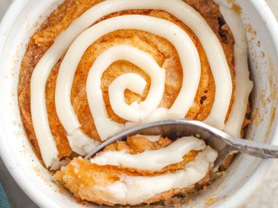 Cinnamon-Roll-Mug-Cake-1